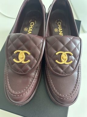Chanel Turnlock Loafer 7.5 Burgundy